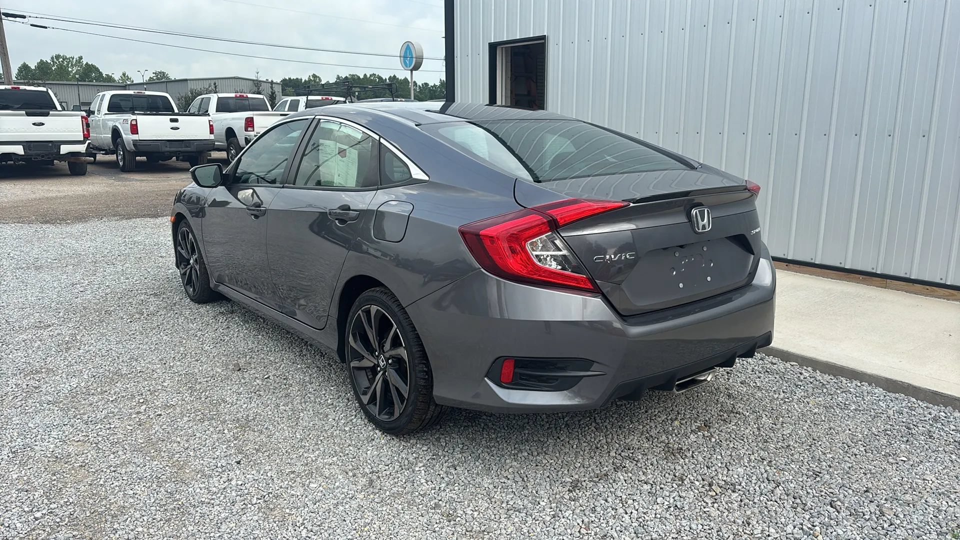 Used 2021 Honda Civic Sport image 3