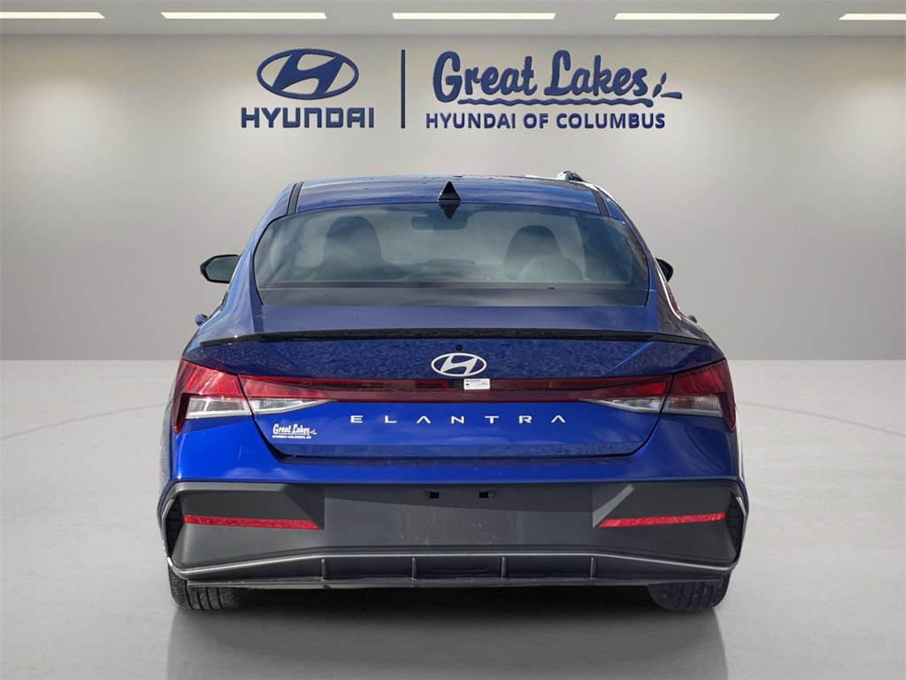 Certified 2025 Hyundai Elantra Sport image 4
