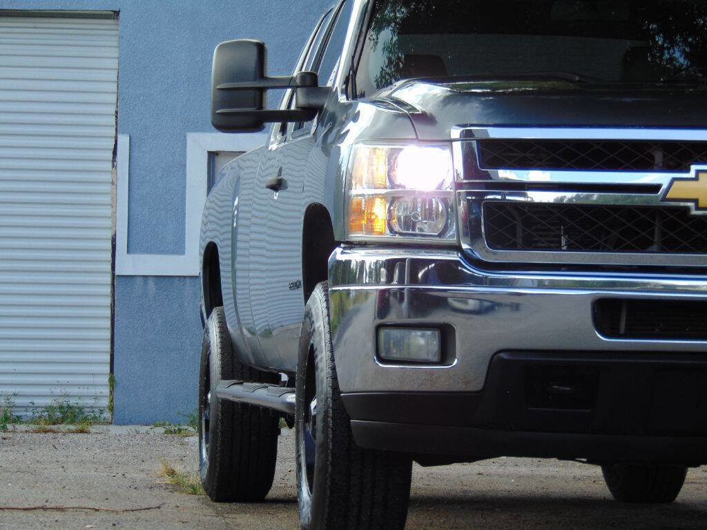 Used 2013 Chevrolet Silverado 2500 LT w/ Interior Plus Package image 35