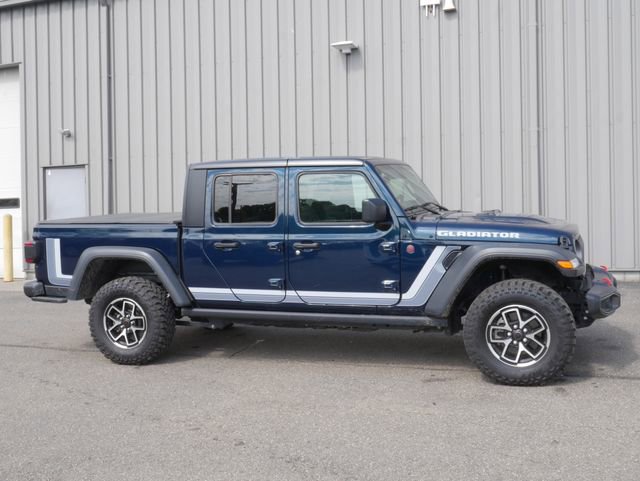 Used 2025 Jeep Gladiator Rubicon w/ Convenience Group AWD/4WD image 7