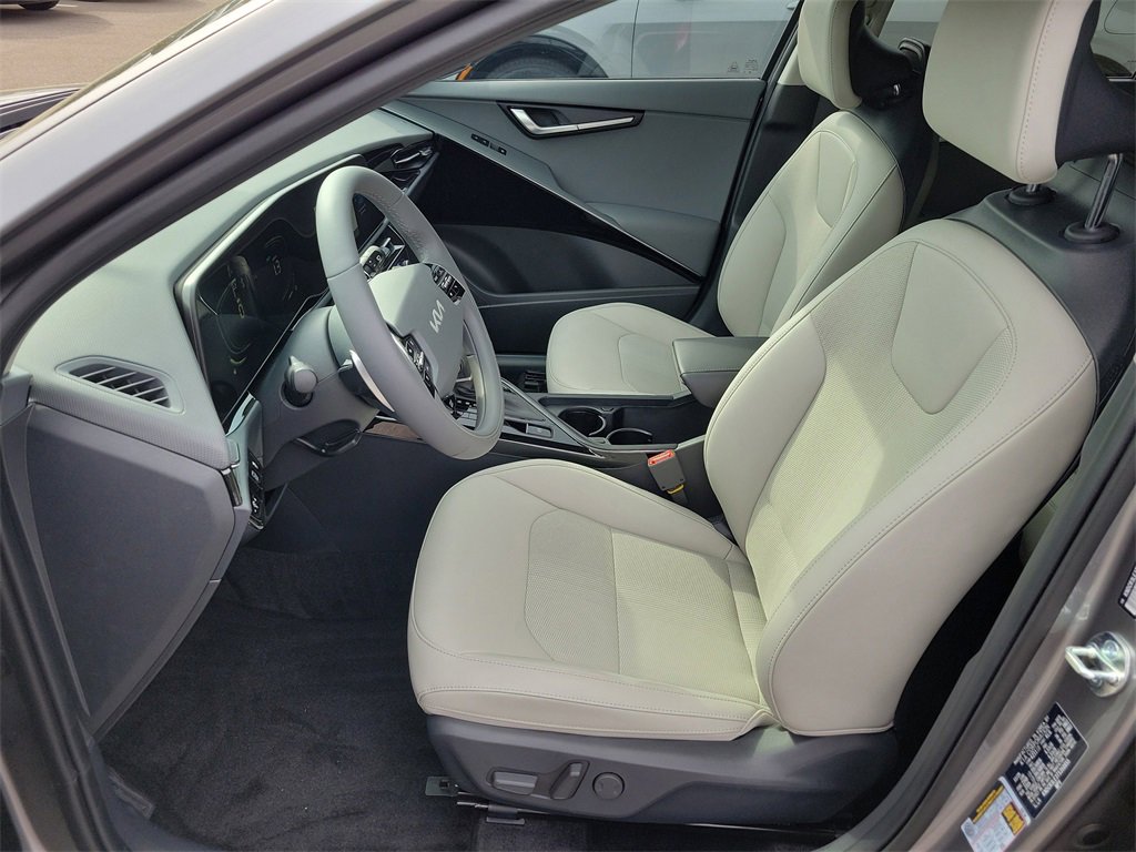 New 2026 Kia Niro EX image 21
