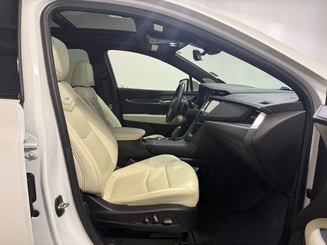 Used 2022 Cadillac XT5 Sportv w/ Technology Package image 28