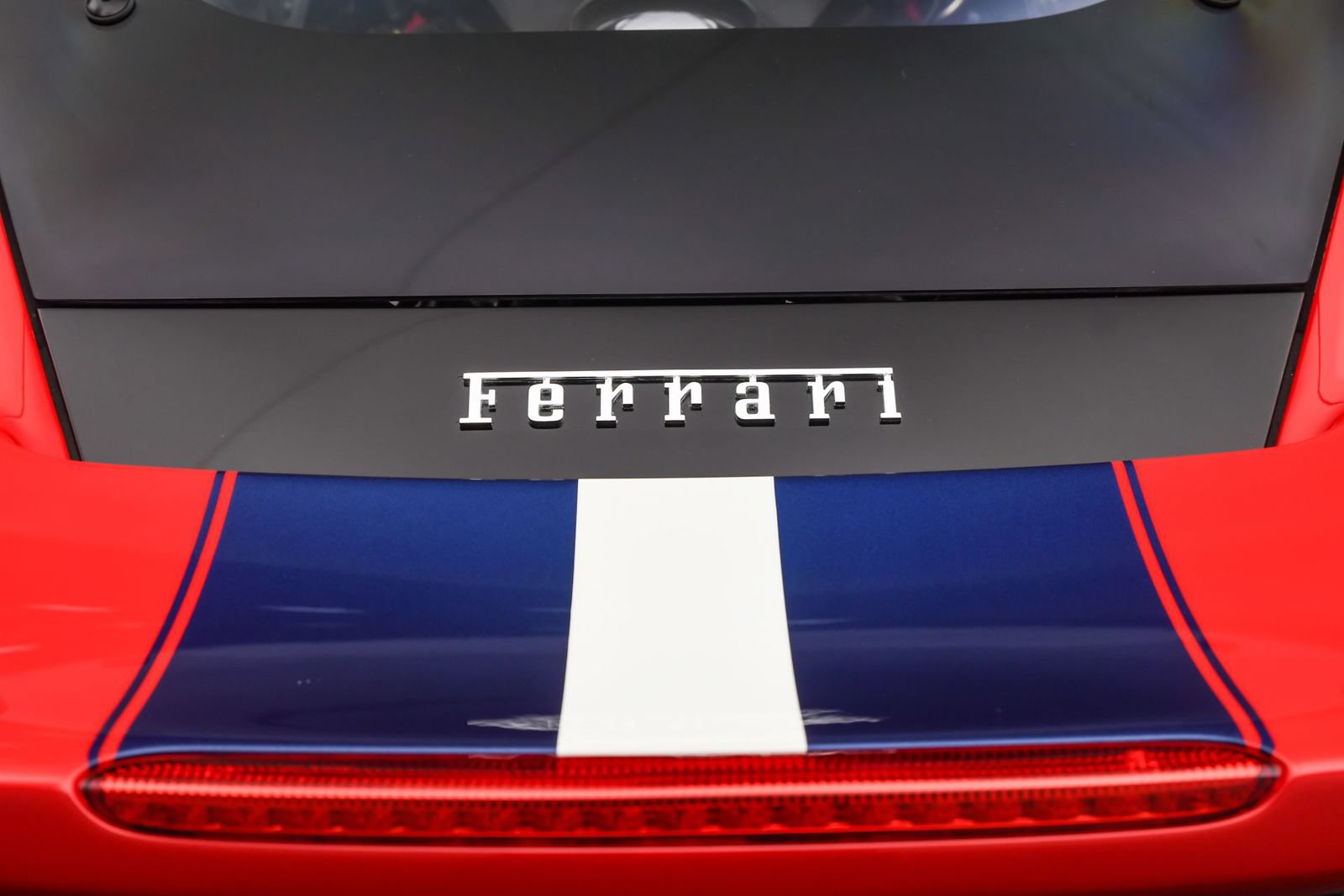 Used 2020 Ferrari 488 Pista Coupe RWD image 13
