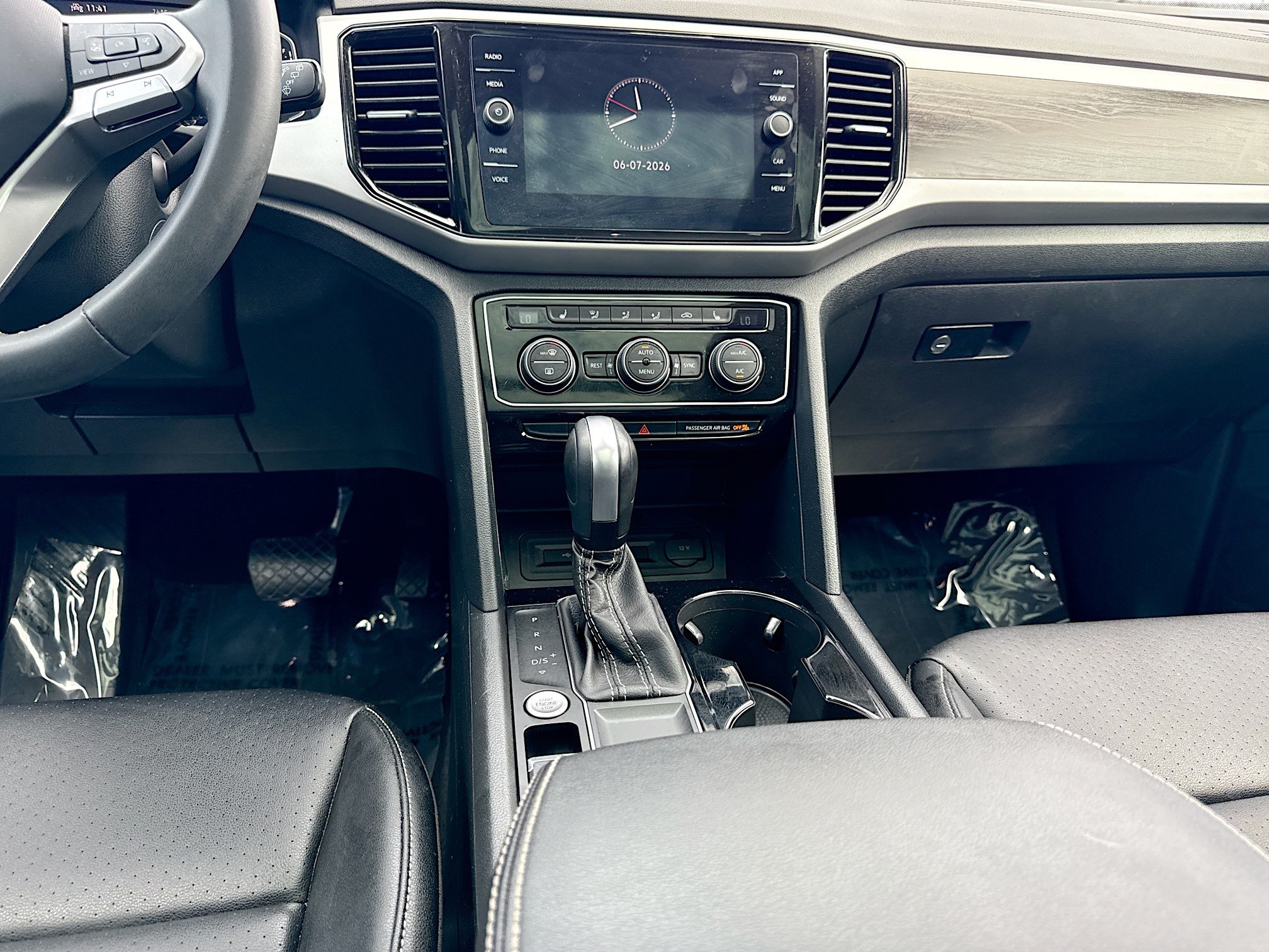 Used 2023 Volkswagen Atlas SE w/ Panoramic Sunroof Package FWD image 19