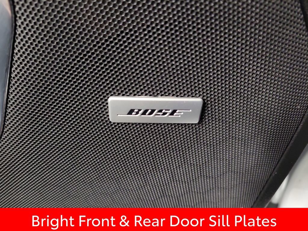 Used 2023 Chevrolet Suburban Premier image 21