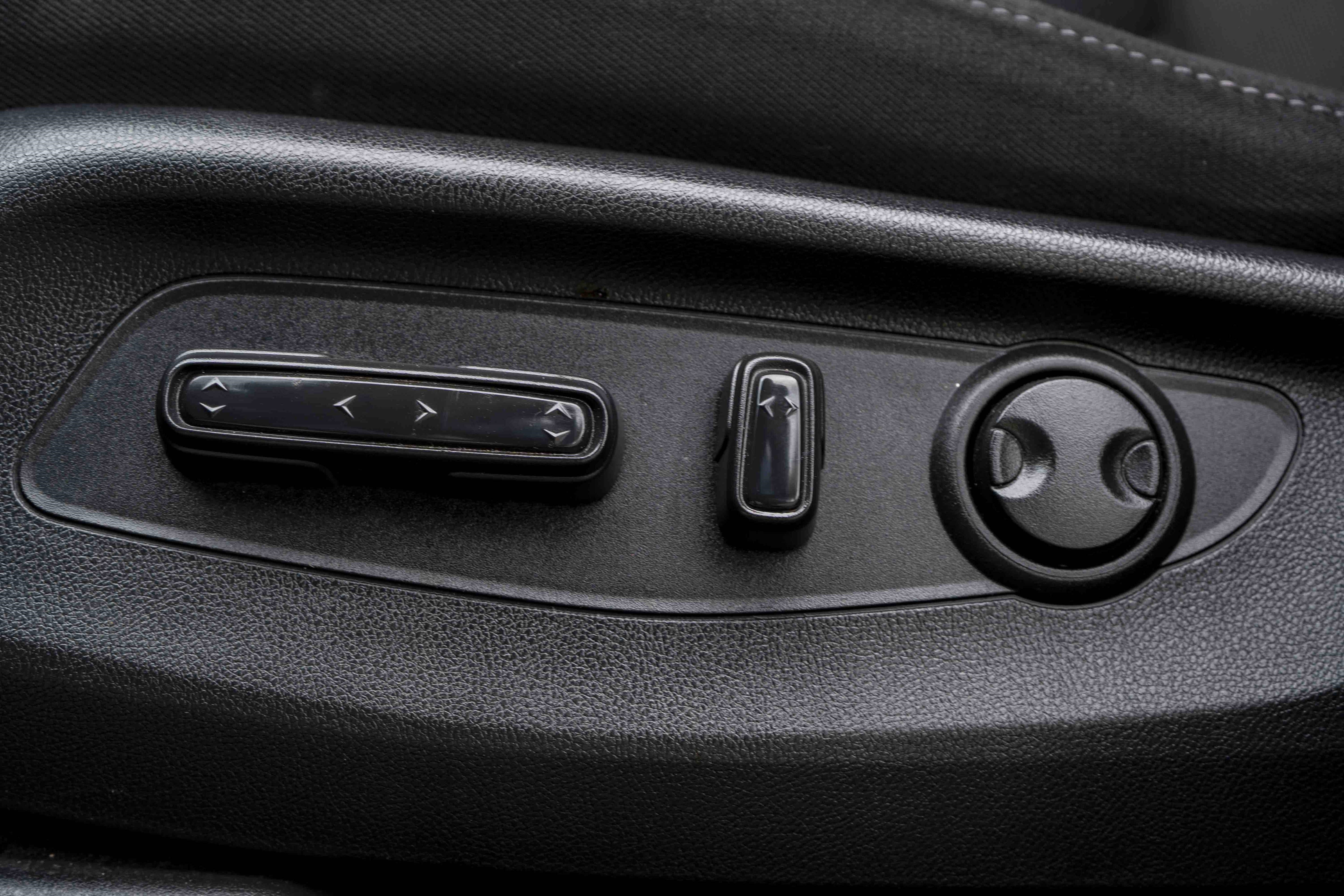 Certified 2023 Honda CR-V EX image 38