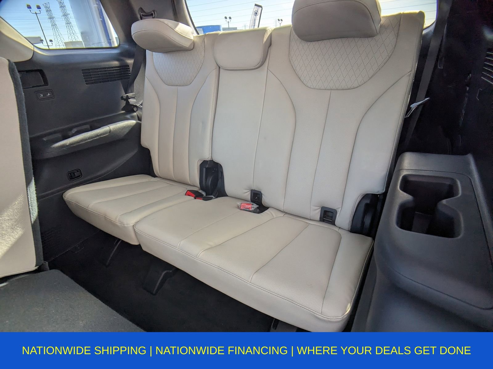 Used 2022 Hyundai Palisade SEL w/ 8P Bench Seat Package image 16