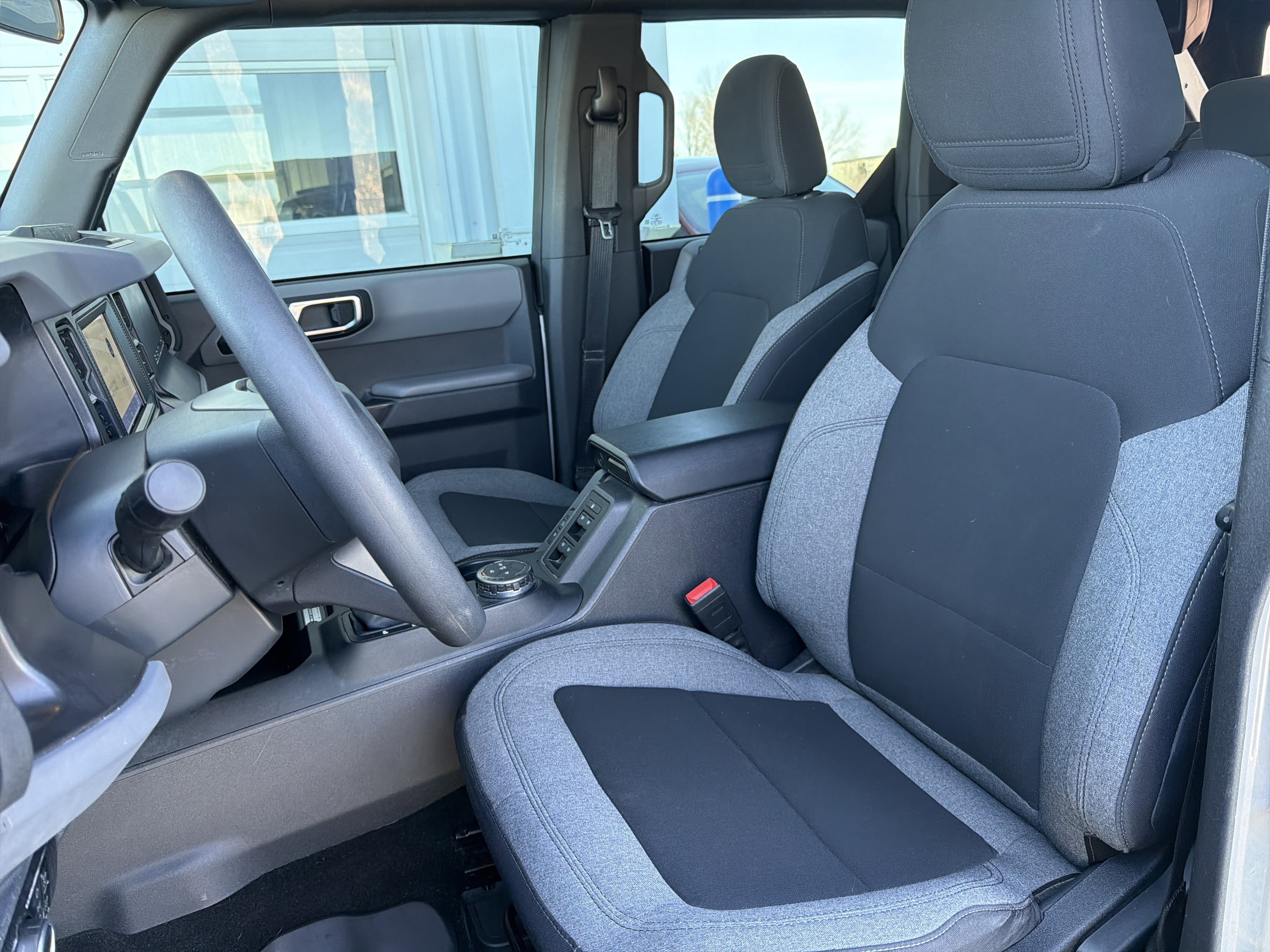 Used 2023 Ford Bronco 4-Door AWD/4WD image 21