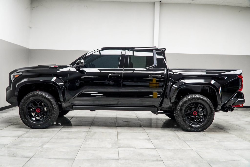 Used 2025 Toyota Tacoma TRD Pro image 9