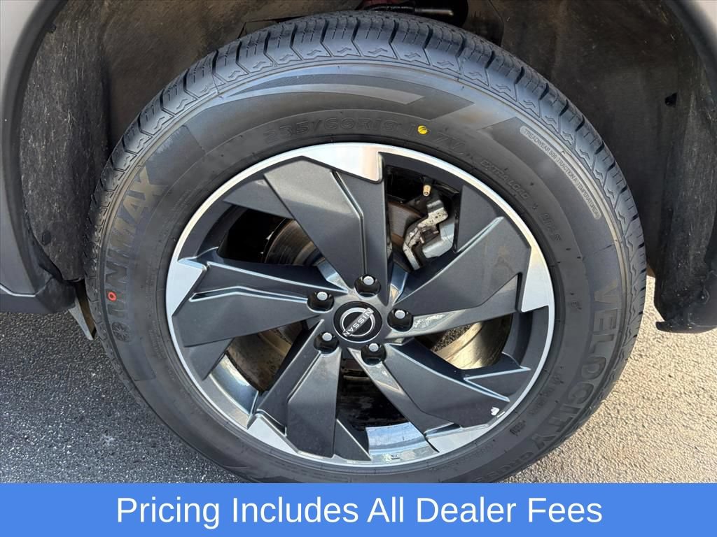 Certified 2025 Nissan Rogue SV AWD/4WD image 27