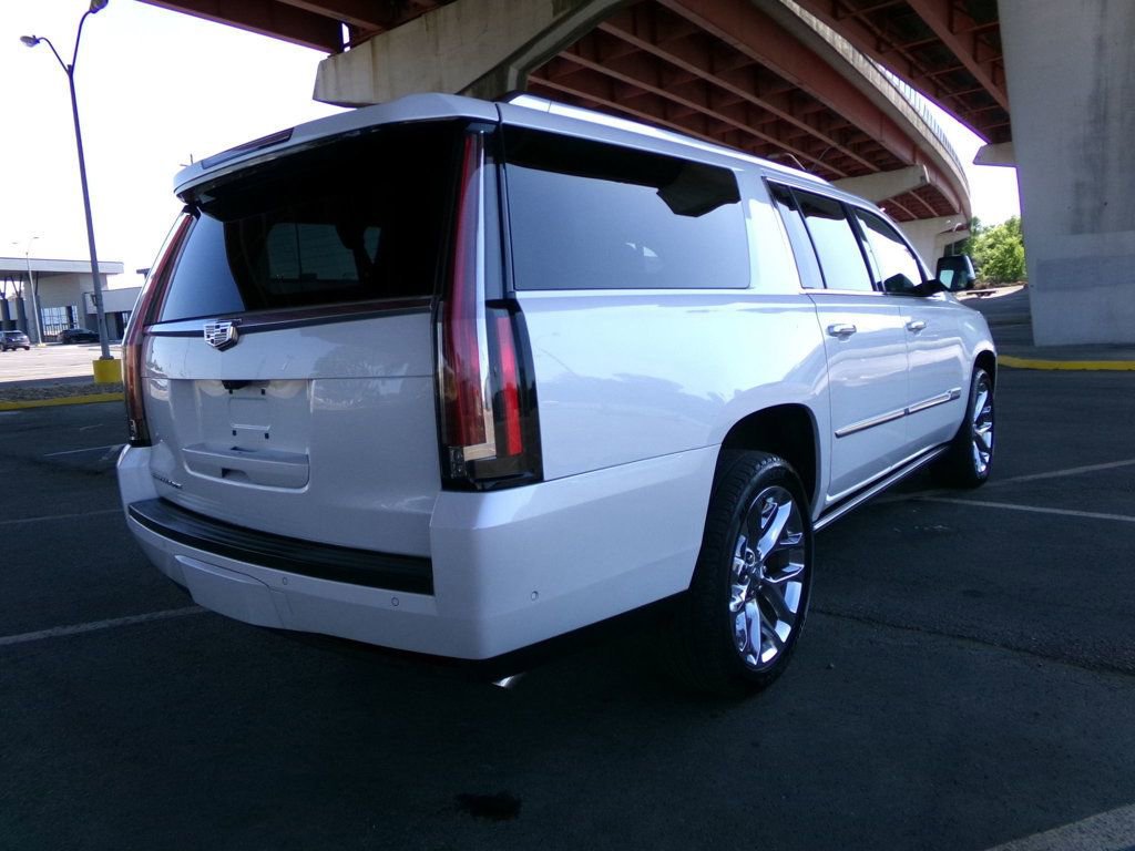 Used 2017 Cadillac Escalade ESV Platinum image 6