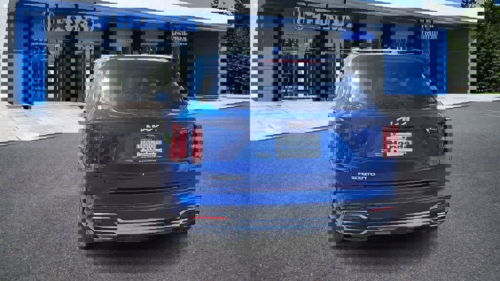 Used 2023 Kia Sorento S w/ Panoramic Sunroof Package image 7