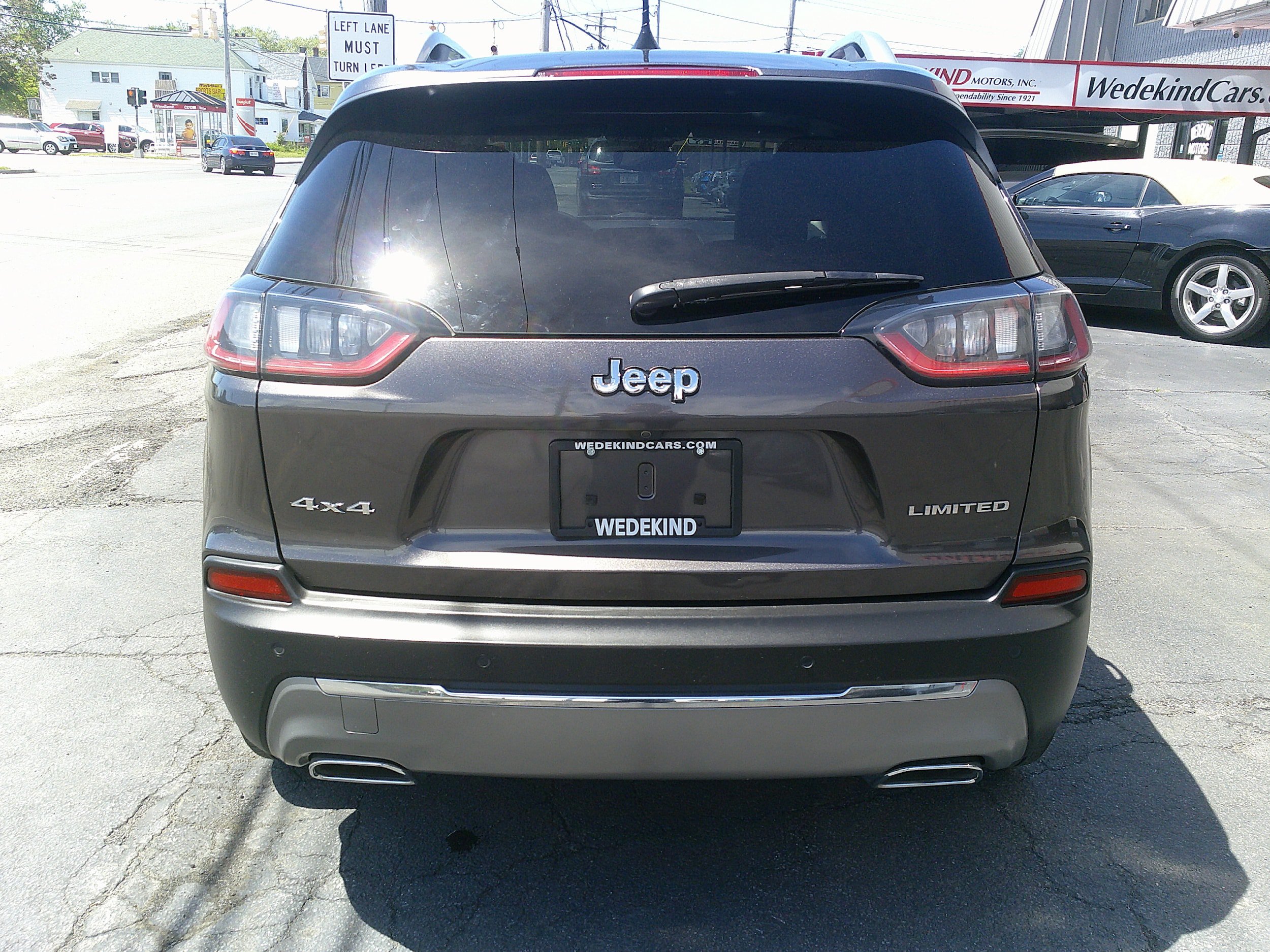 Used 2021 Jeep Cherokee Limited AWD/4WD image 12