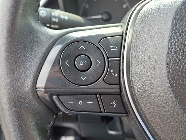 Certified 2025 Toyota Corolla SE FWD image 18