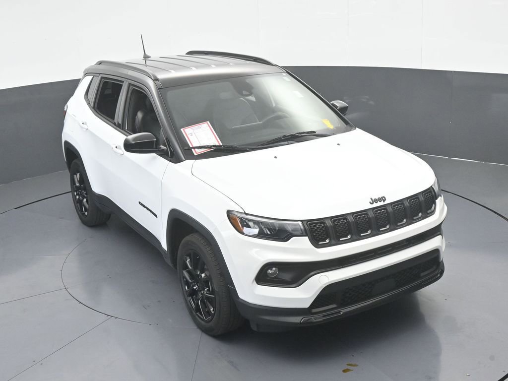 Used 2023 Jeep Compass Altitude image 53