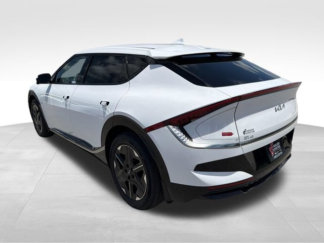 New 2026 Kia EV6 Wind RWD image 5