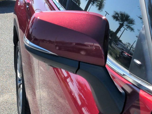 Used 2022 Toyota Highlander Platinum AWD/4WD image 12