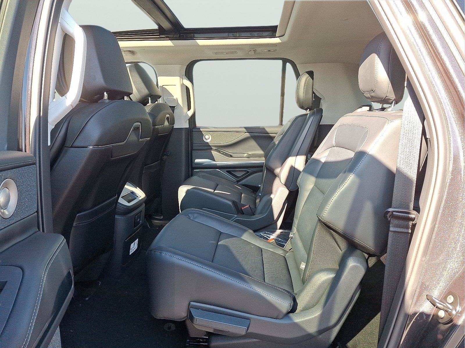 New 2026 Lincoln Navigator L Reserve AWD/4WD image 10