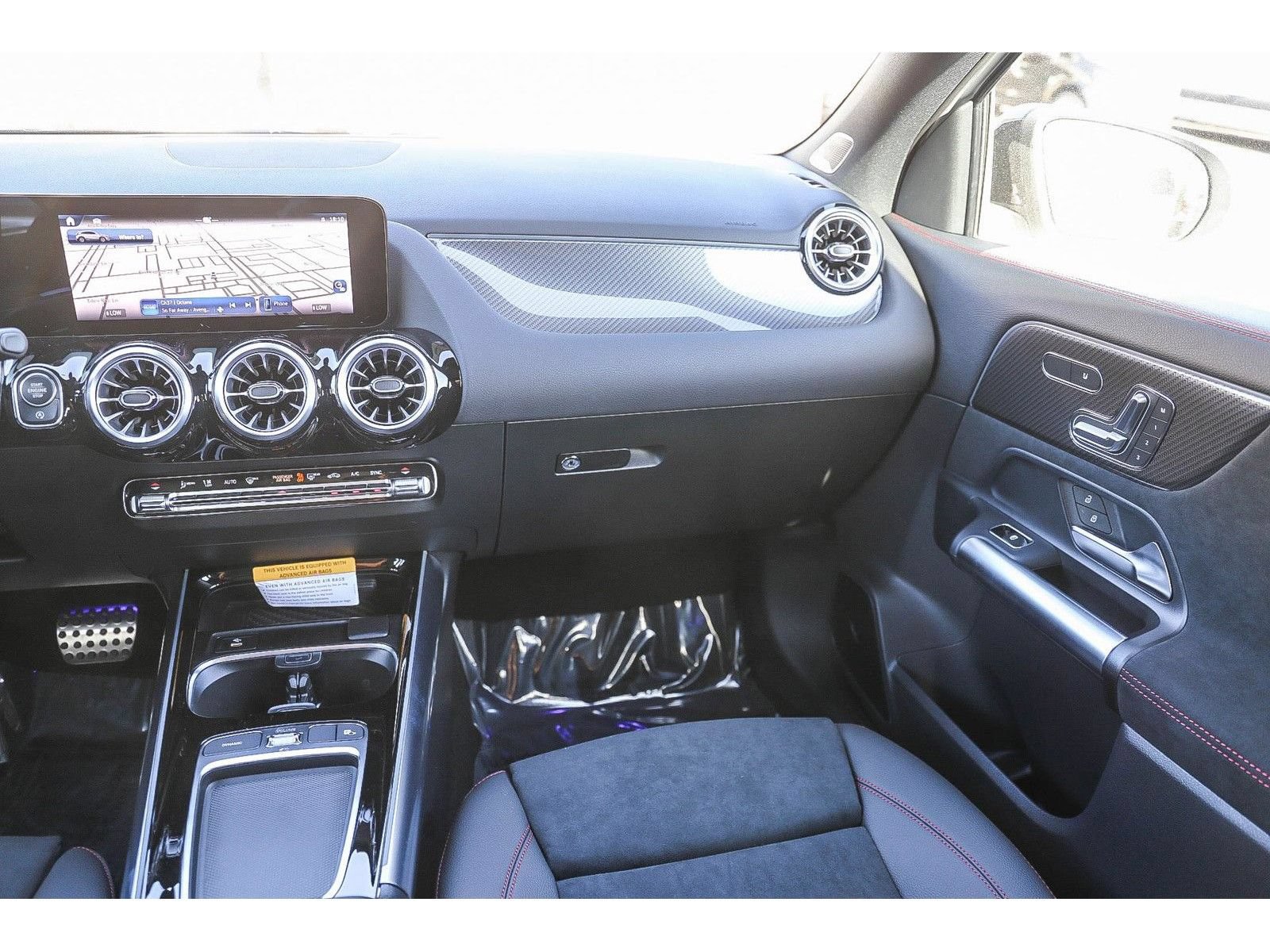 Used 2024 Mercedes-Benz GLA 35 AMG 4MATIC image 18
