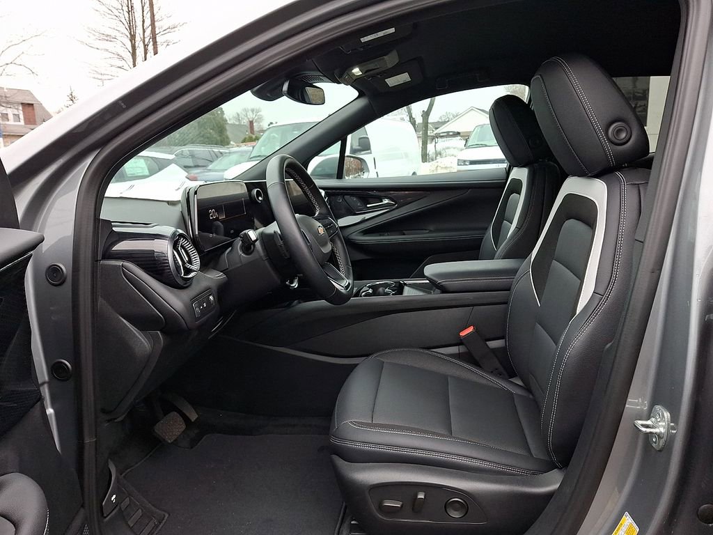 Used 2025 Chevrolet Blazer EV LT image 12