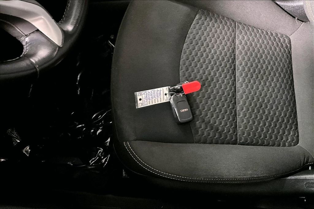 Used 2020 GMC Terrain SLE w/ Driver Convenience Package image 10