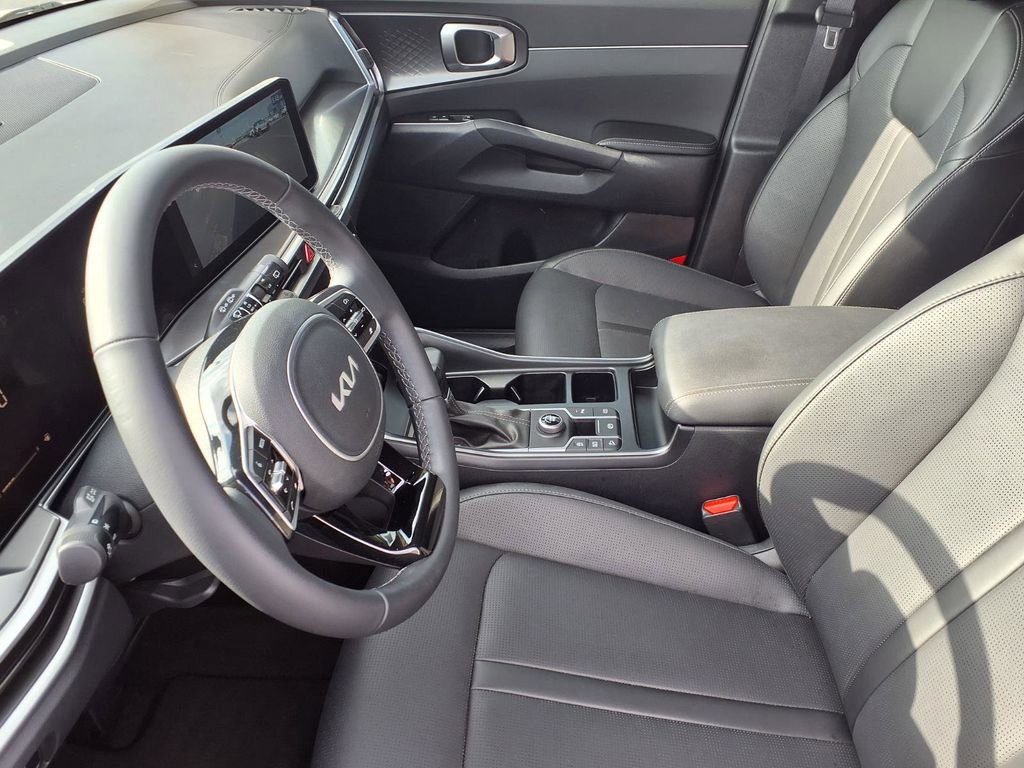 Used 2025 Kia Sorento S w/ Panoramic Sunroof Package image 16