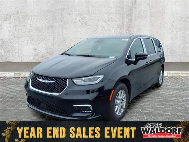 New 2026 Chrysler Pacifica Select image 5