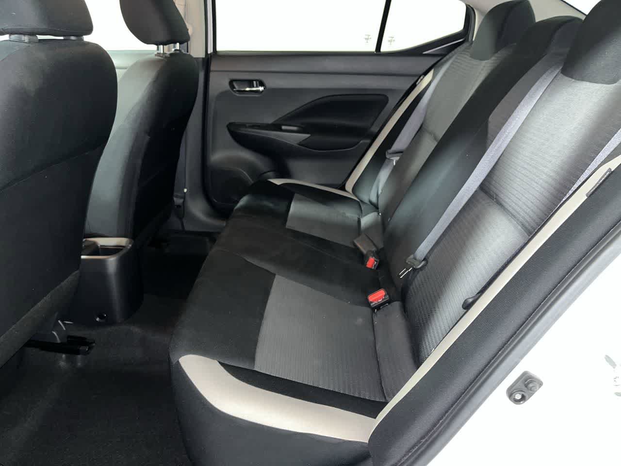 Used 2022 Nissan Versa SV FWD image 26
