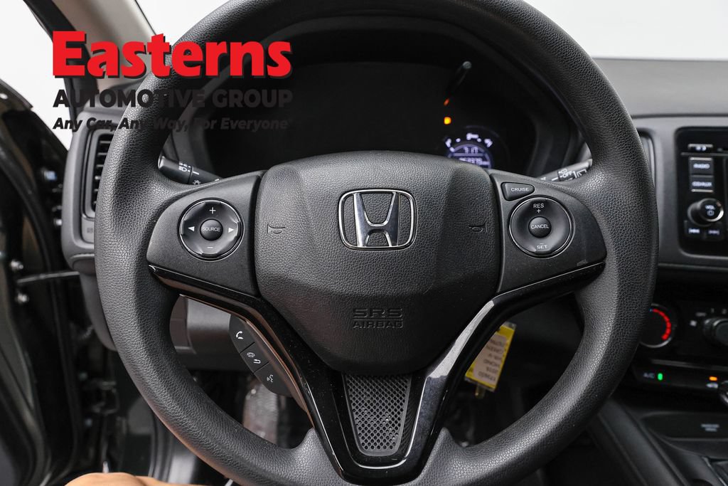 Used 2016 Honda HR-V LX image 10