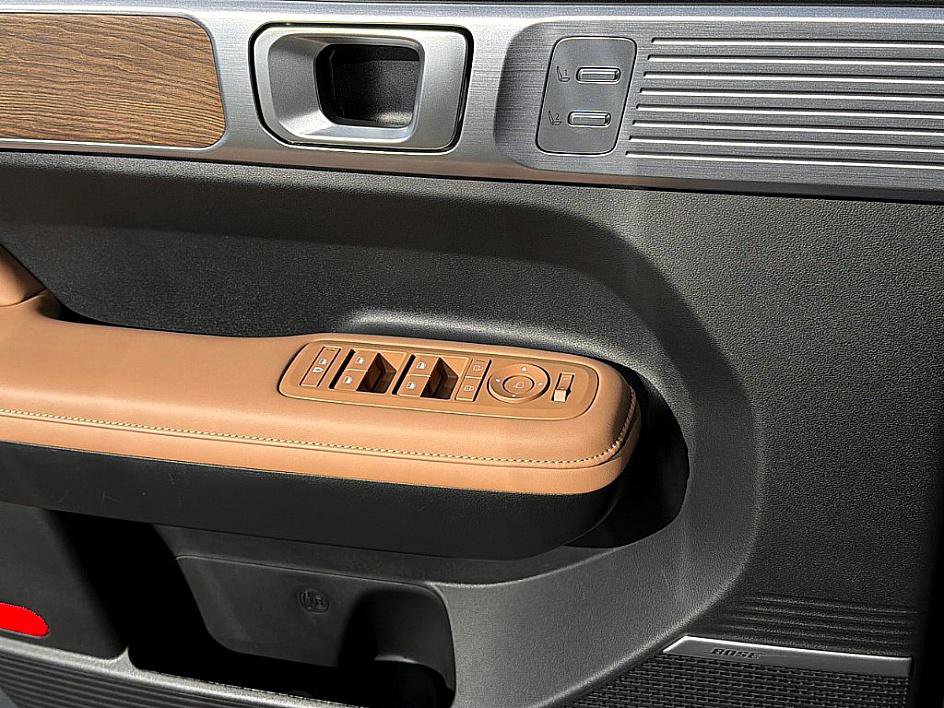 Used 2025 Hyundai Santa Fe Limited image 20