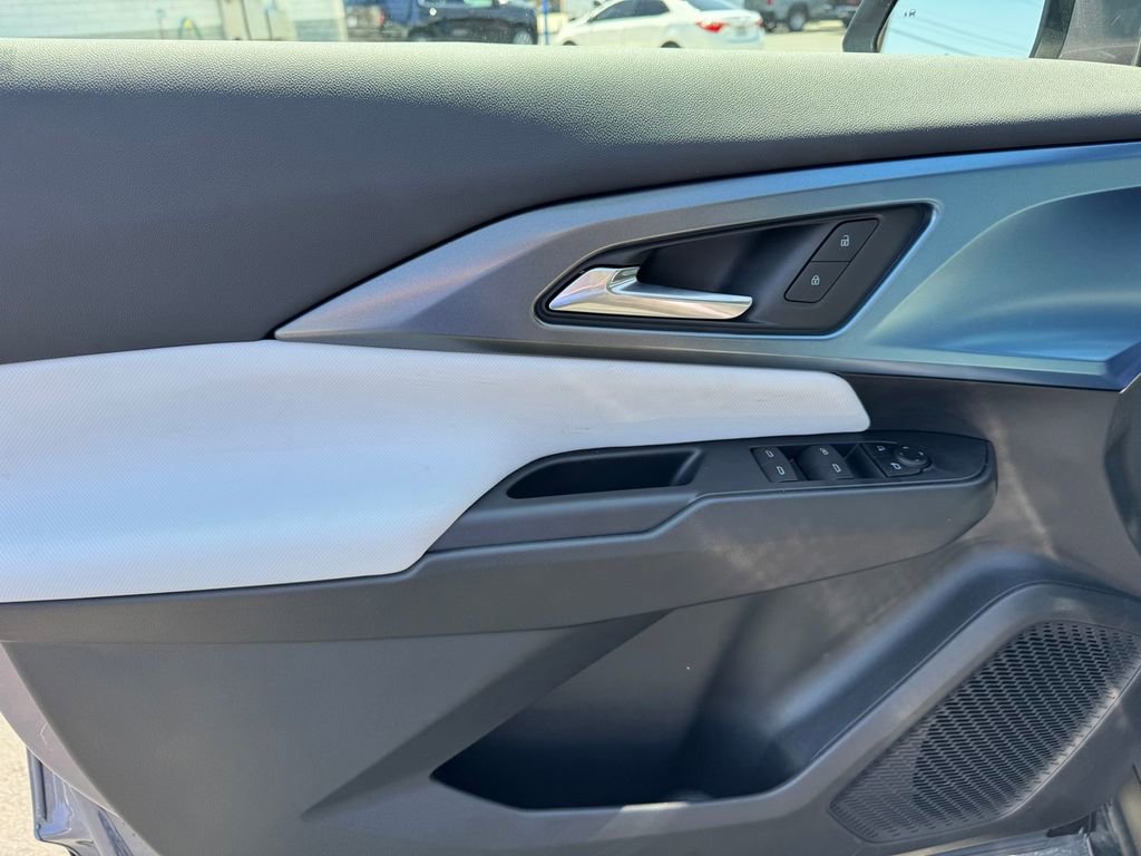 New 2026 Chevrolet Equinox EV LT FWD image 15
