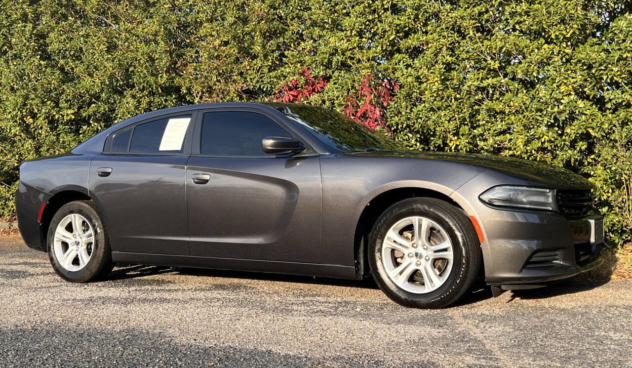 Used 2020 Dodge Charger SXT image 10