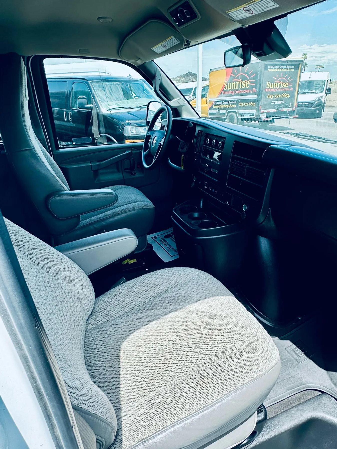 Used 2023 Chevrolet Express 3500 LT w/ LT Preferred Equipment Group image 8