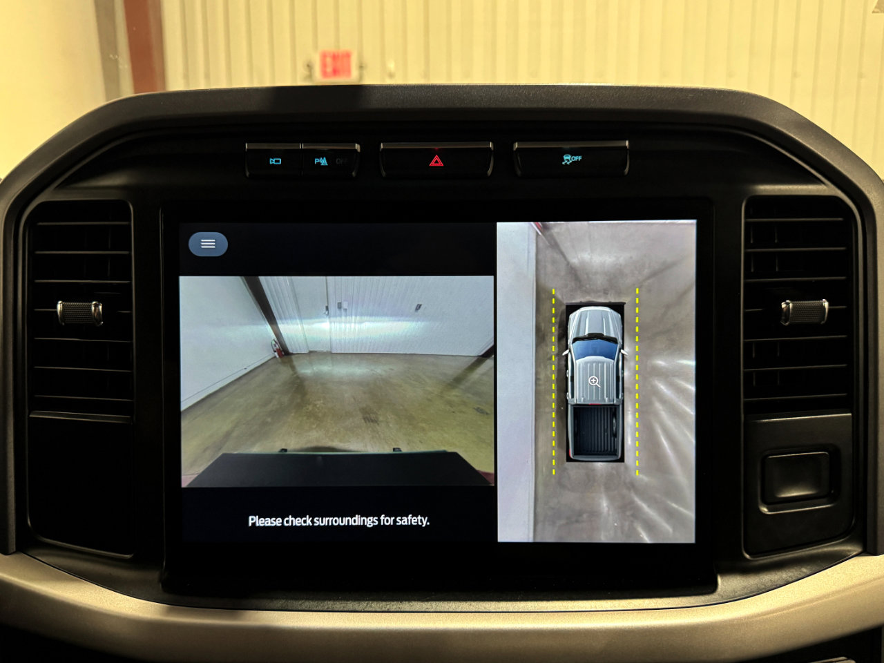 Used 2023 Ford F150 Lightning XLT image 31