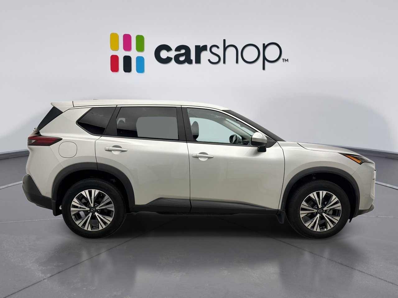 Used 2023 Nissan Rogue SV AWD/4WD image 6