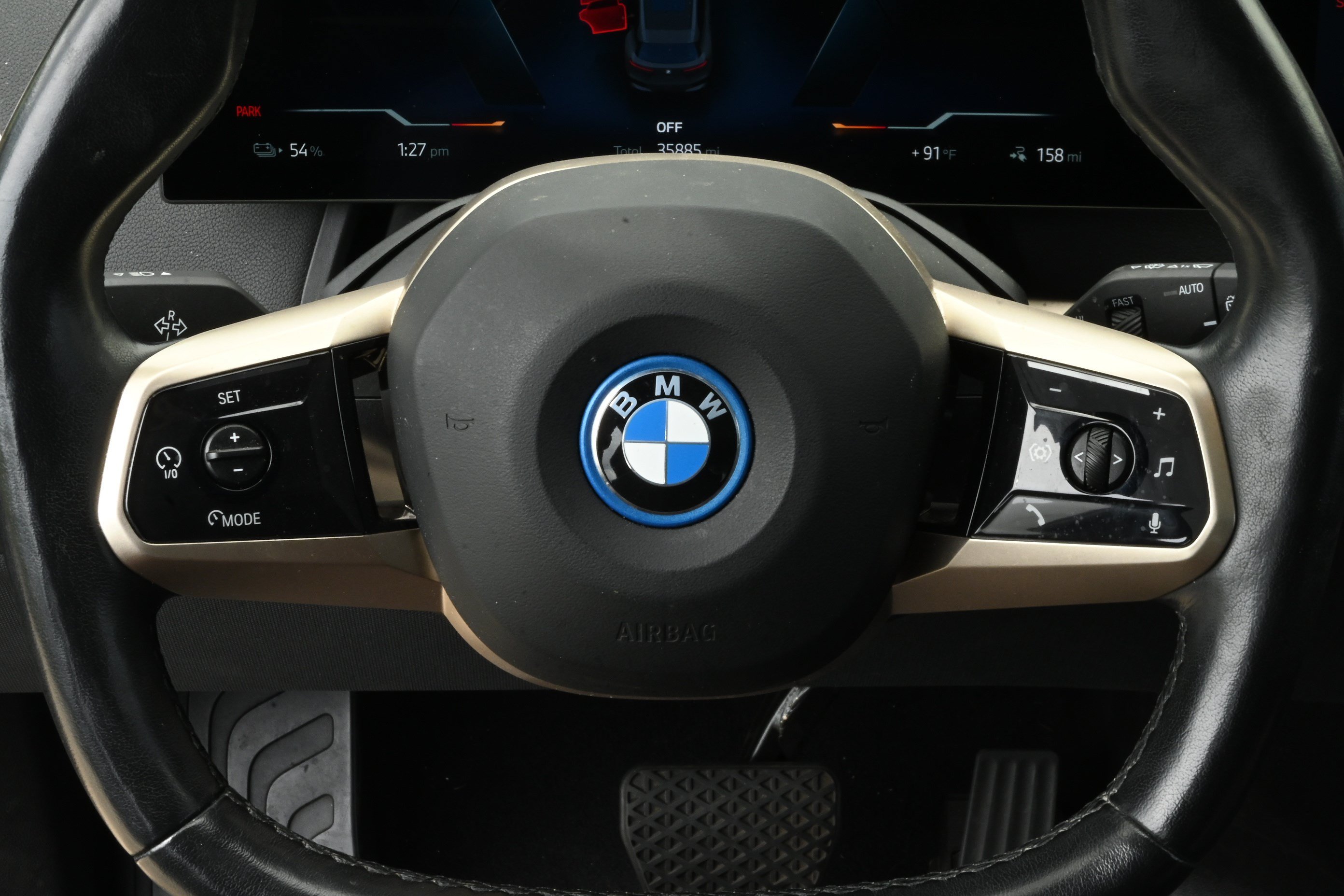 Used 2023 BMW iX xDrive50 w/ Premium Package AWD/4WD image 26