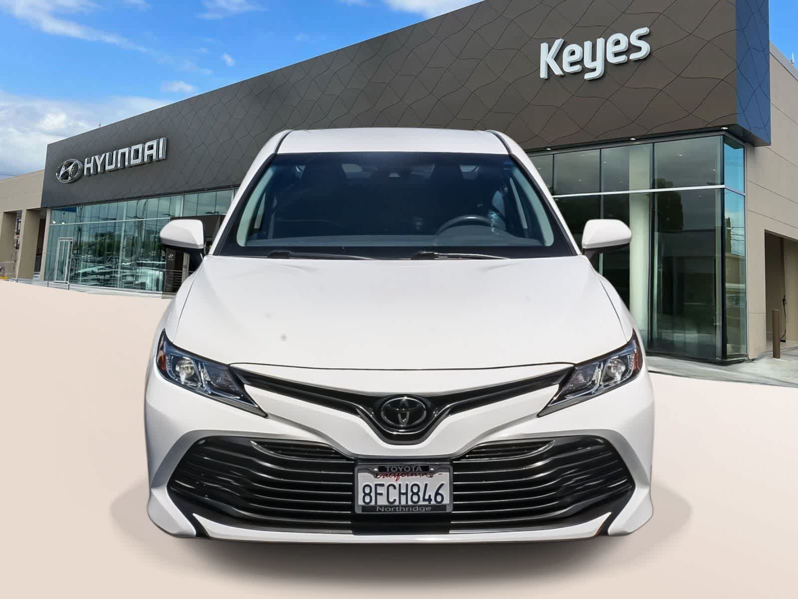 Used 2018 Toyota Camry LE FWD image 2