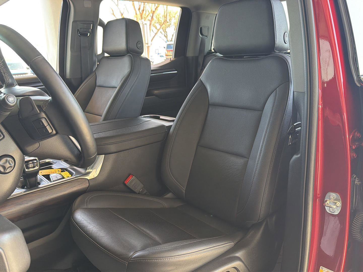 Used 2023 GMC Sierra 1500 SLT image 13