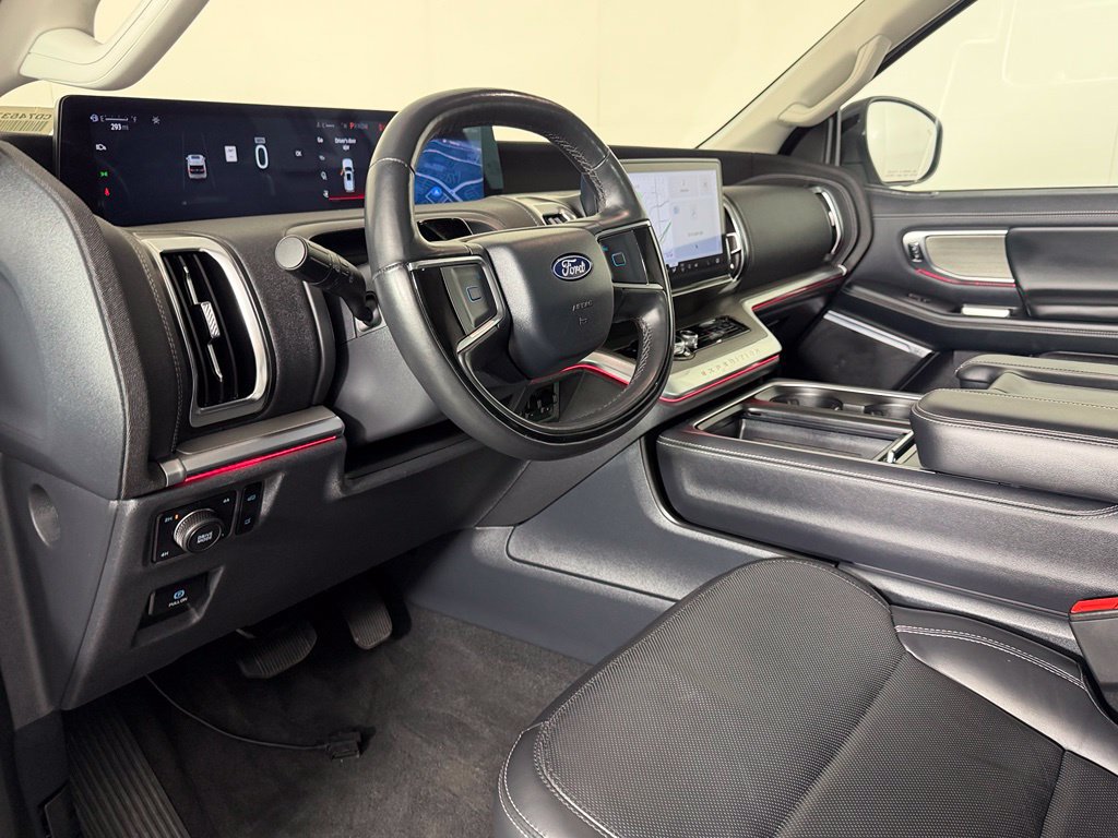 Used 2025 Ford Expedition Max Platinum AWD/4WD image 13