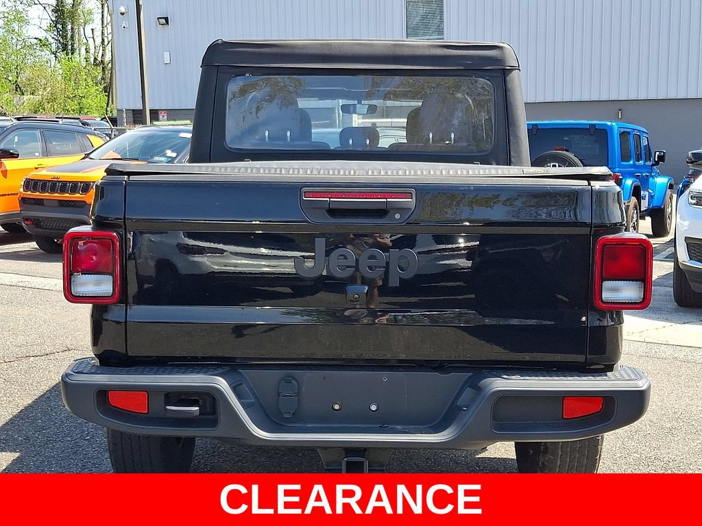 Used 2022 Jeep Gladiator Sport AWD/4WD image 5
