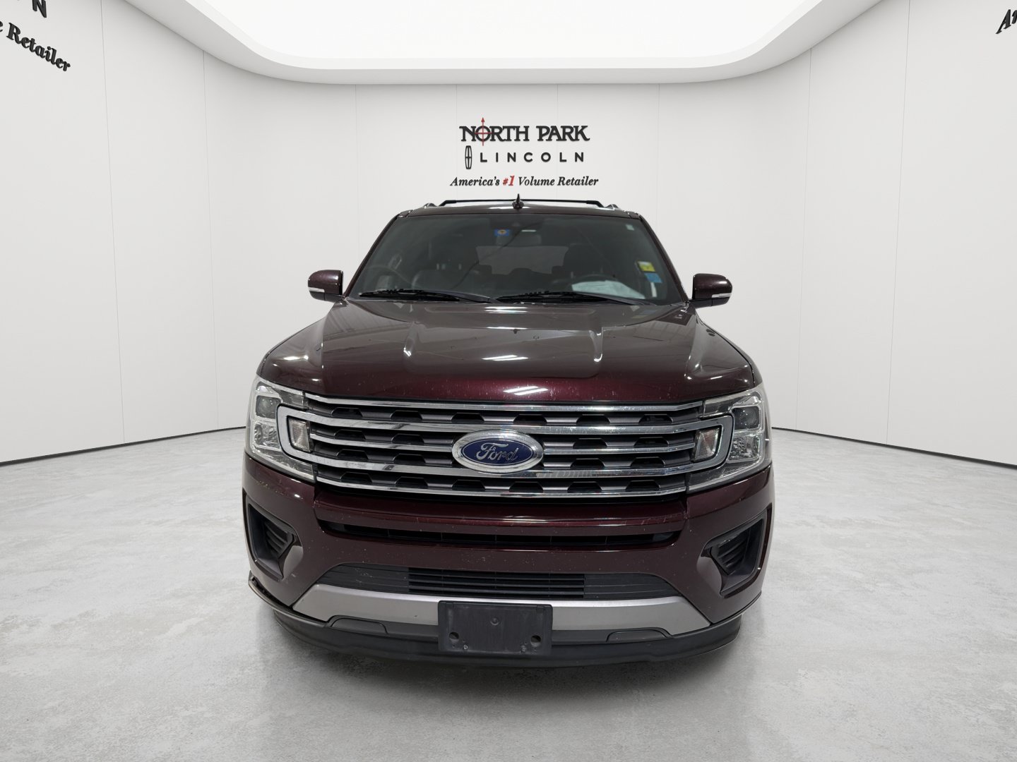 Used 2020 Ford Expedition Max XLT w/ Equipment Group 202A RWD image 8
