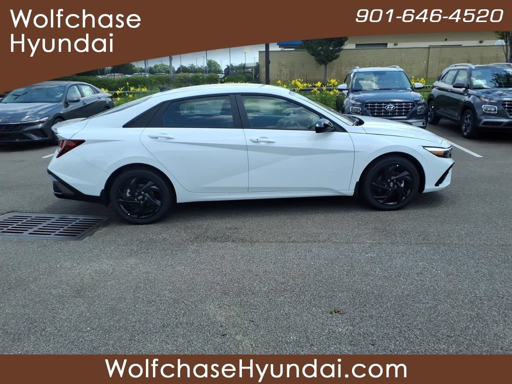 New 2026 Hyundai Elantra Sport FWD image 6
