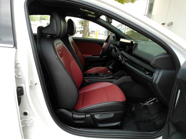 Used 2025 Kia K4 GT-Line w/ GT-Line Premium Package FWD image 22