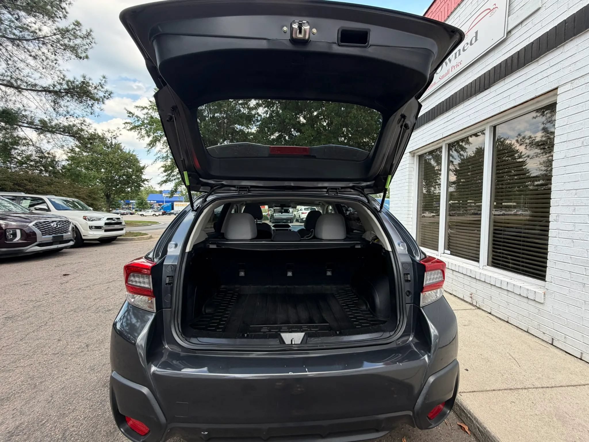 Used 2021 Subaru Crosstrek 2.0i Premium w/ Moonroof Package AWD/4WD image 15