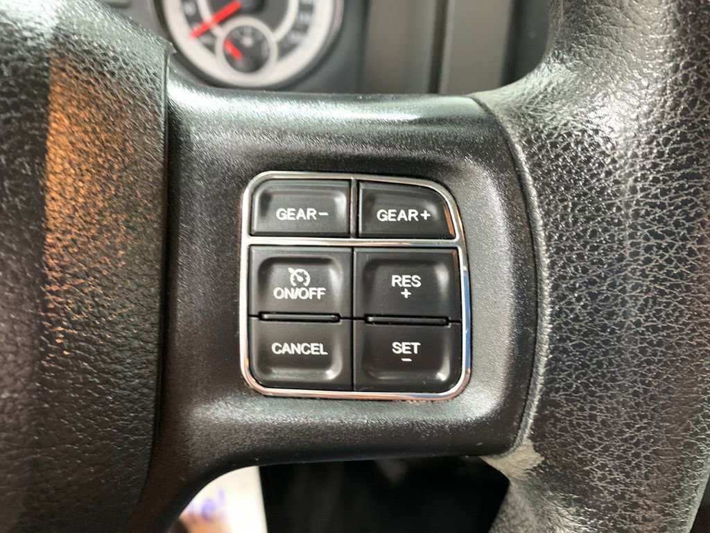 Used 2017 RAM 1500 Classic SLT AWD/4WD image 20