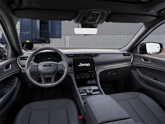 New 2025 Jeep Grand Cherokee Limited w/ Luxury Tech Group II image 14