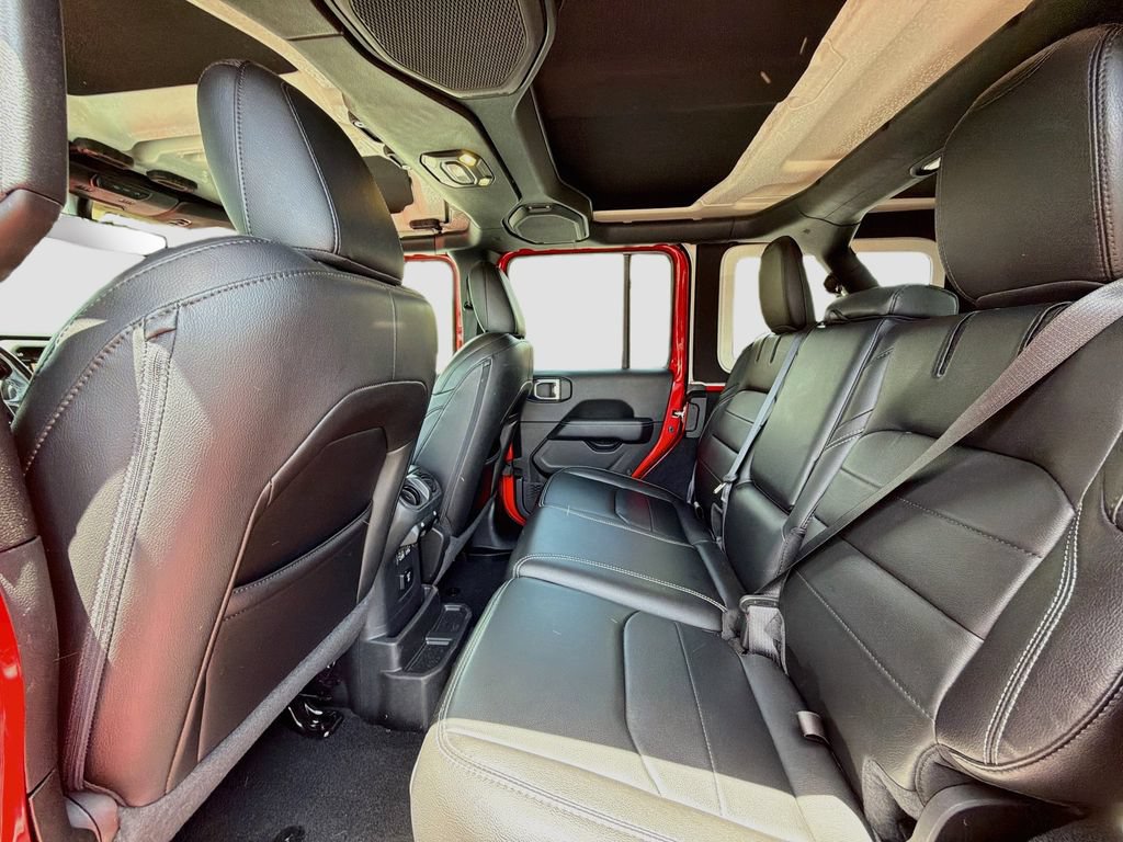 Used 2021 Jeep Wrangler Unlimited Sahara AWD/4WD image 26