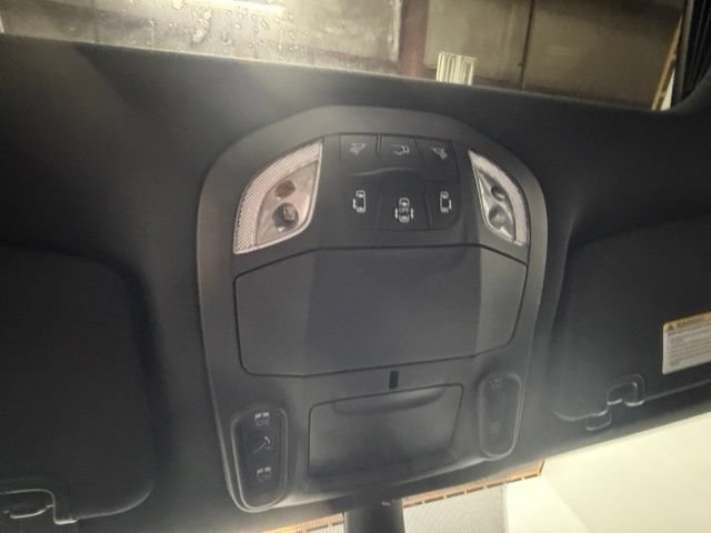 Certified 2024 Chrysler Pacifica Premium FWD image 24