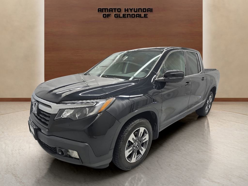 Used 2017 Honda Ridgeline RTL-T image 2