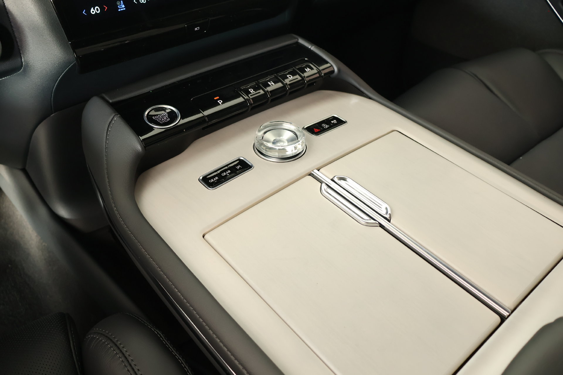 New 2027 Lincoln Navigator L Reserve w/ Jet Appearance Package AWD/4WD image 9
